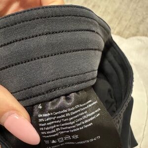 LULULEMON softstreme pants size 4